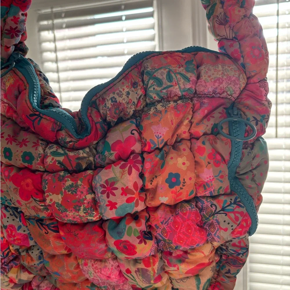 Natural Life Puffy Bag - Picture 7 of 15